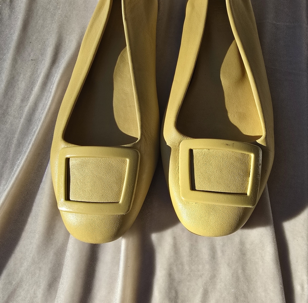 Il Laccio Chic Butter Yellow Leather Buckle Flats - Handcrafted Comfort Size 8